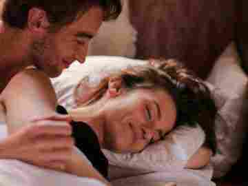 8 Things Guys Like In Bed But Won’t Ask For