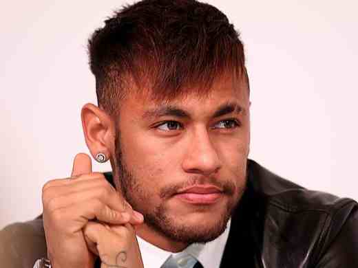 Neymar eyebrow split